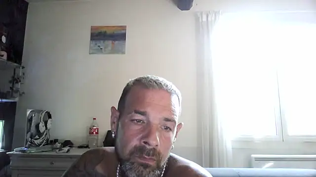 Snapshot of soumisdeblake83 chatting on 06.16.26 soumisdeblake83 online show from 06.16.26
