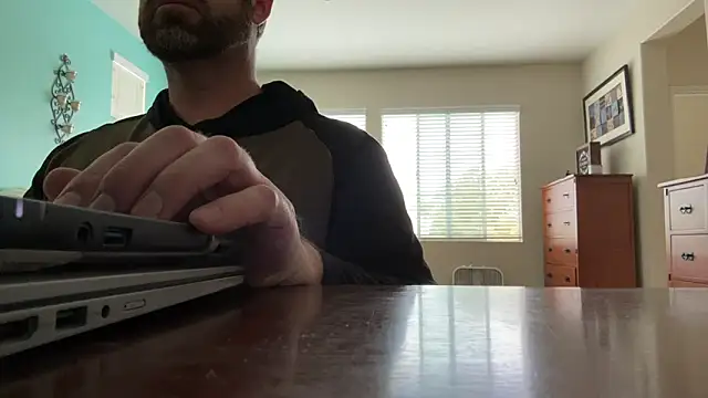 Snapshot of spongers1402 chatting on 03.10.26 spongers1402 online show from 03.10.26