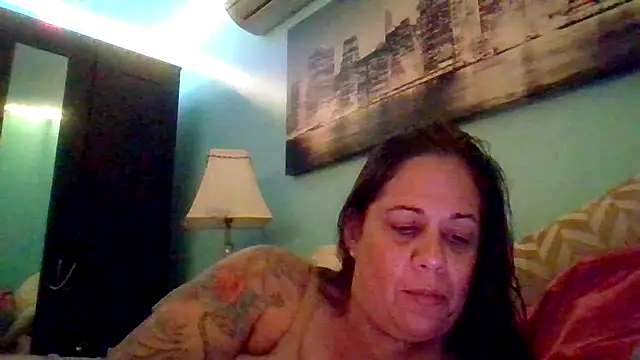 Snapshot of PrettyKittyMia chatting on 09.27.25 PrettyKittyMia online show from 09.27.25