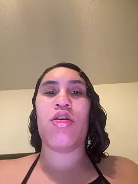 Snapshot of carlithefreak chatting on 05.15.26 carlithefreak online show from 05.15.26