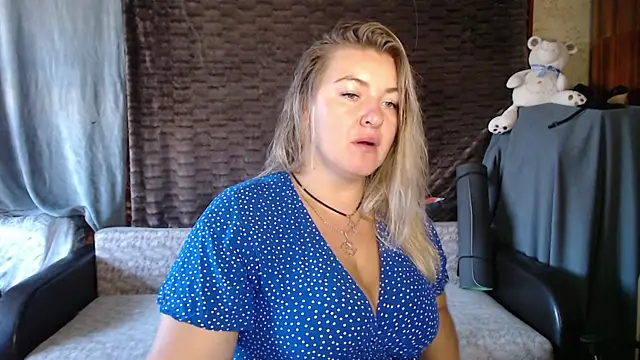 NikaSkylink online show from 09.11.25