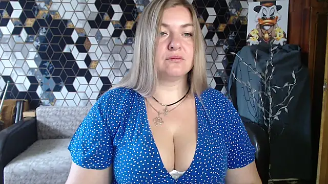 NikaSkylink online show from 04.08.26