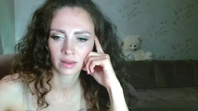 Snapshot of Amber_Carrol chatting on 06.04.26 Amber Carrol online show from 06.04.26