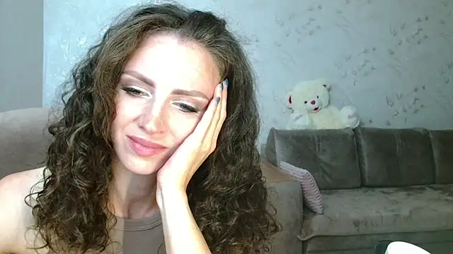 Snapshot of Amber_Carrol chatting on 07.16.26 Amber Carrol online show from 07.16.26