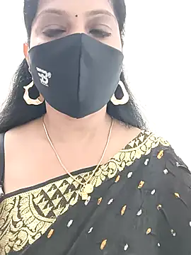 Snapshot of shivani27 chatting on 09.21.25 shivani27 online show from 09.21.25