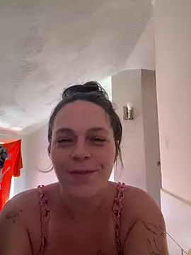 Snapshot of MamaSpicy chatting on 07.16.26 MamaSpicy online show from 07.16.26
