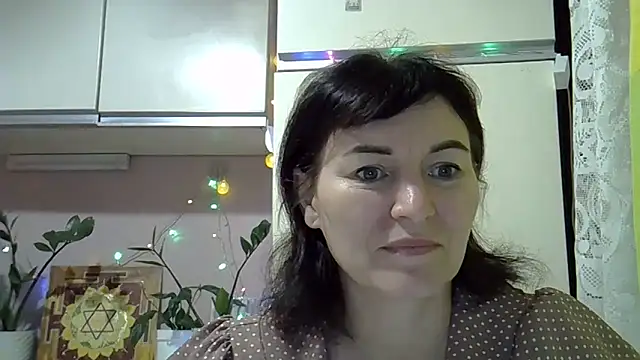 Krystal 82 online show from 09.19.25