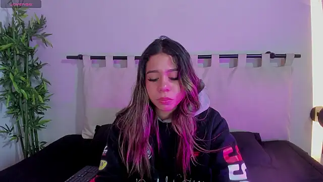 Rachell criss online show from 03.12.26