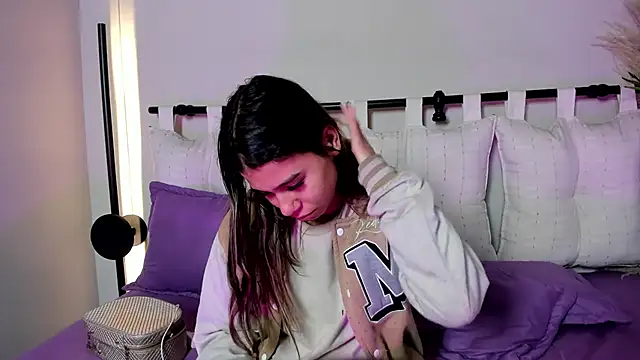 Rachell criss online show from 03.25.26