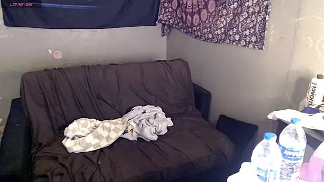 London Ray online show from 03.15.26