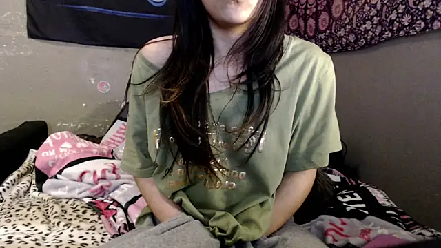 London Ray online show from 05.10.26