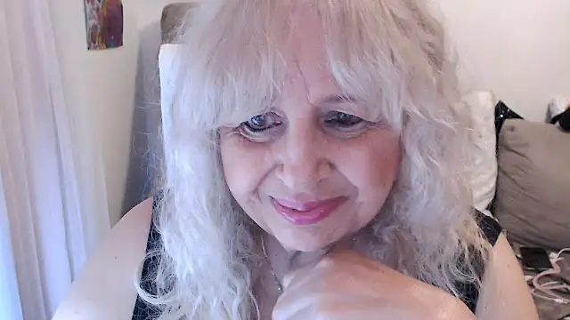 SusiLifeXXX online show from 12.14.25