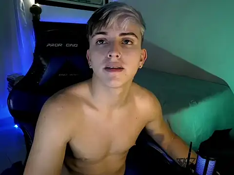 Justin trevor1 online show from 04.29.26