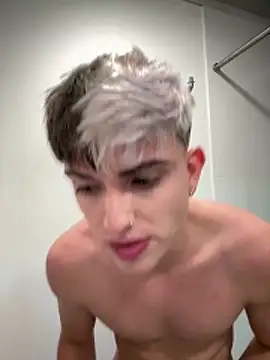 Snapshot of Justin_trevor1 chatting on 05.09.26 Justin trevor1 online show from 05.09.26