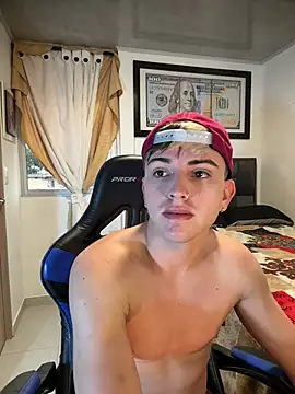 Snapshot of Justin_trevor1 chatting on 06.18.26 Justin trevor1 online show from 06.18.26
