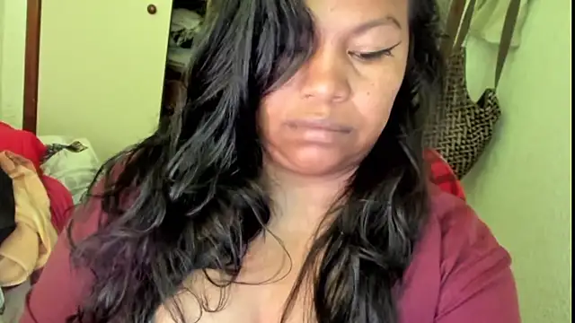 Snapshot of ebonylouissexyhot chatting on 09.15.25 ebonylouissexyhot online show from 09.15.25