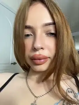 Hannah xBaby online show from 06.03.26