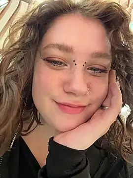 lucy-joy online show from 03.17.26