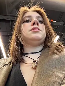 lucy-joy online show from 04.19.26