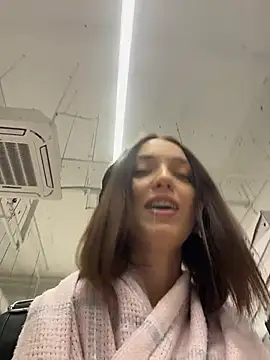 DollyTall online show from 01.13.26