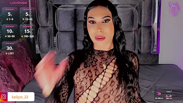 Snapshot of Keilyss_ chatting on 09.21.25 Keilyss online show from 09.21.25