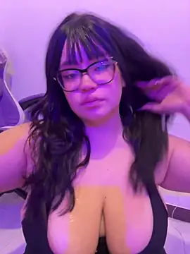 Emily Taylor2 online show from 04.06.26