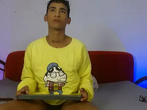 Snapshot of gabo_hotboy chatting on 03.22.26 gabo hotboy online show from 03.22.26