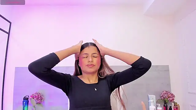 sunnyWhitee online show from 04.16.26