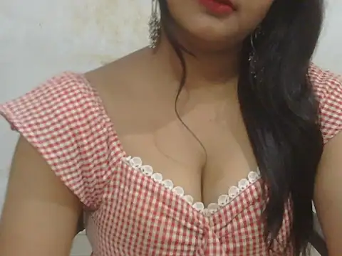 Snapshot of POOJA_199 chatting on 05.16.26 POOJA 199 online show from 05.16.26