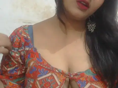 Snapshot of POOJA_199 chatting on 06.16.26 POOJA 199 online show from 06.16.26
