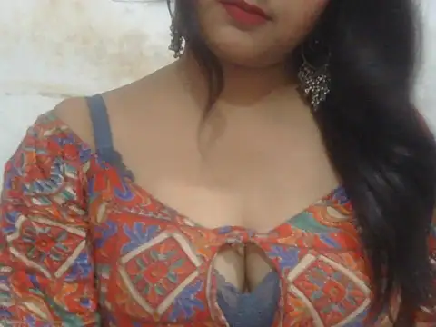 Snapshot of POOJA_199 chatting on 07.11.26 POOJA 199 online show from 07.11.26