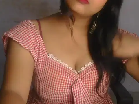 Snapshot of POOJA_199 chatting on 07.21.26 POOJA 199 online show from 07.21.26