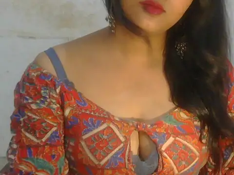 Snapshot of POOJA_199 chatting on 07.22.26 POOJA 199 online show from 07.22.26