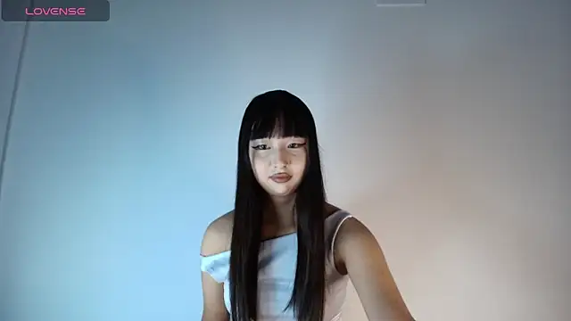Snapshot of Ji_yen chatting on 10.15.25 Ji yen online show from 10.15.25