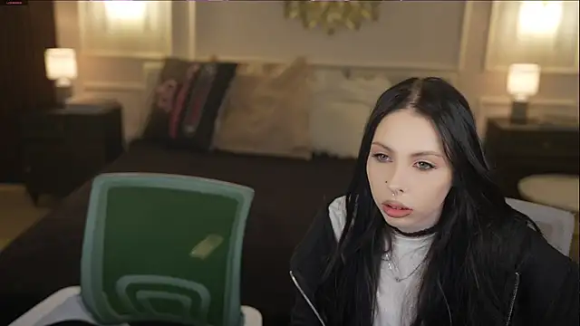 VivianSweet  online show from 04.14.26