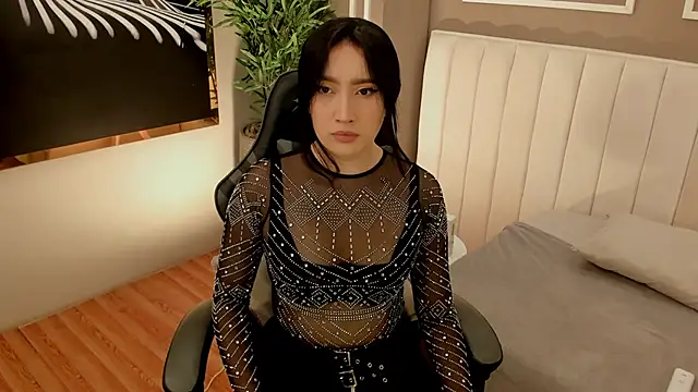 Skyyle  online show from 06.13.26