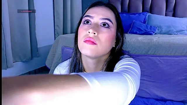 InnoocentLunaa online show from 01.13.26