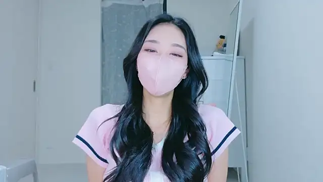 Snapshot of ramuchan_desu chatting on 05.25.26 ramuchan desu online show from 05.25.26