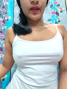 Snapshot of MariaEva69 chatting on 04.27.26 MariaEva69 online show from 04.27.26