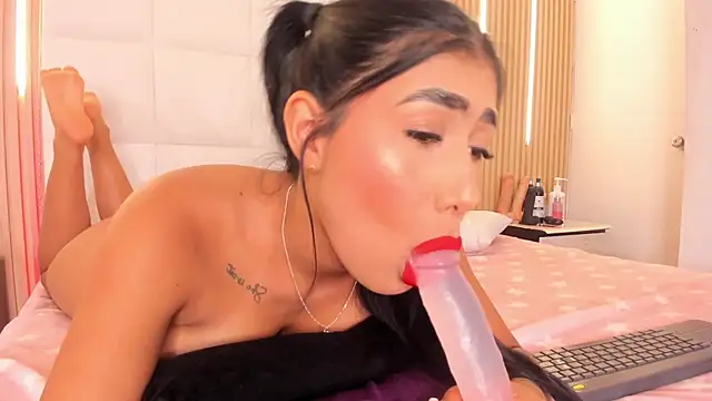 Elody rousse online show from 02.28.26