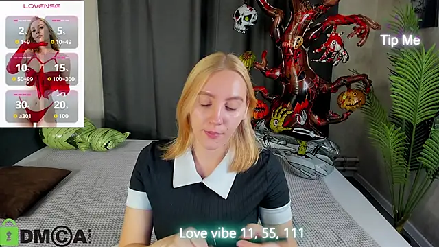 Anna Chelsea online show from 10.30.25