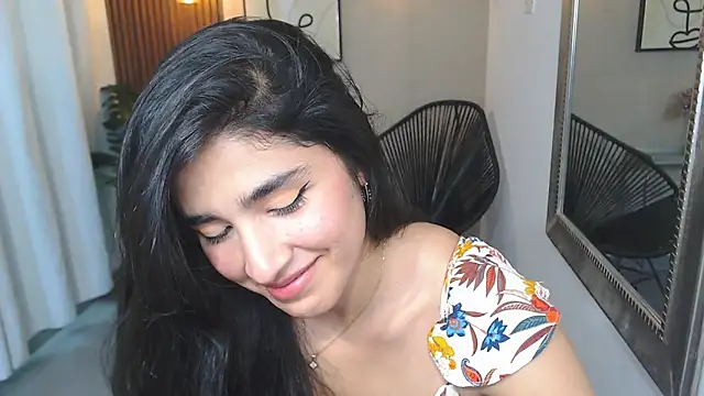 Lia Mar  online show from 04.18.26