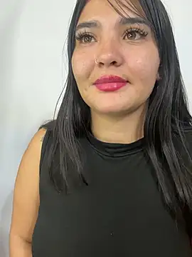 Snapshot of meli__brown chatting on 04.27.26 meli brown online show from 04.27.26