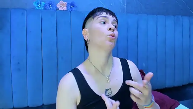 Snapshot of _Hannah_Hot chatting on 02.12.26 Hannah Hot online show from 02.12.26