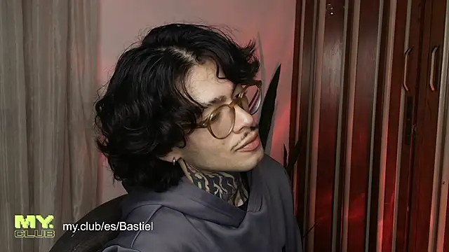 Mihail leroy online show from 04.18.26