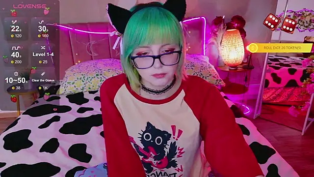 CoralineYoung online show from 04.26.26