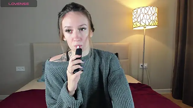 Snapshot of cutienaughtygirl chatting on 10.04.25 cutienaughtygirl online show from 10.04.25