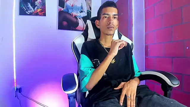 briamhoconor xh online show from 03.11.26