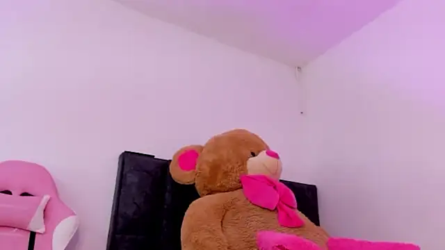 bellacruz3 online show from 12.19.25