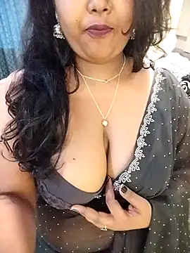 Cutee Amrita online show from 07.18.26